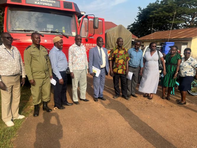 2024/25 +++ Pumpe im Feueerwehrfahrzeug defekt +++ Feuerwehr Witzenhausen spendet Ersatz und noch manches mehr+++ der Transport ist schwieriger als erwartet +++