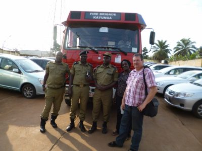 Nach einigem bürokratischen Aufwand darf das Fahrzeug das Zollgelände endlich verlassen